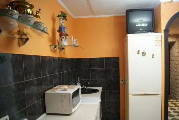 Basic Apart Daire, 1 Büyük (Queen) Boy Yatak ve Çekyat, Sigara İçilmez
