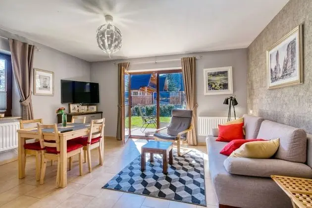 Comfort Apart Daire, 2 Yatak Odası, Teras, Bahçeli