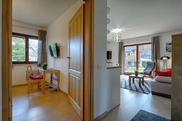 Comfort Apart Daire, 2 Yatak Odası, Teras, Bahçeli