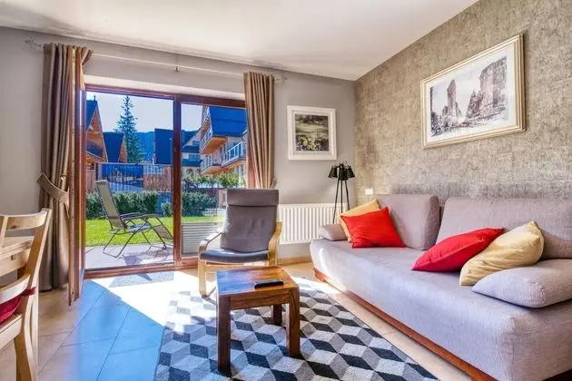 Comfort Apart Daire, 2 Yatak Odası, Teras, Bahçeli