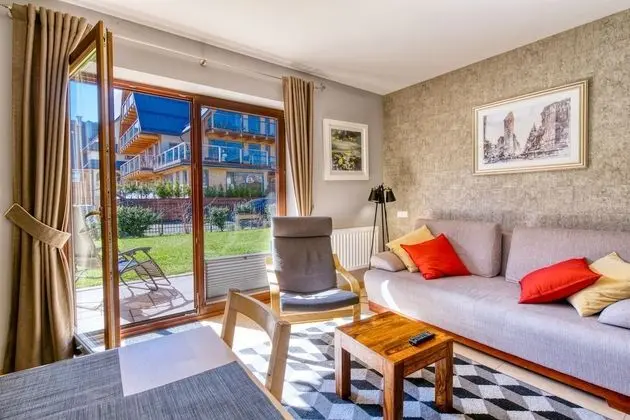 Comfort Apart Daire, 2 Yatak Odası, Teras, Bahçeli