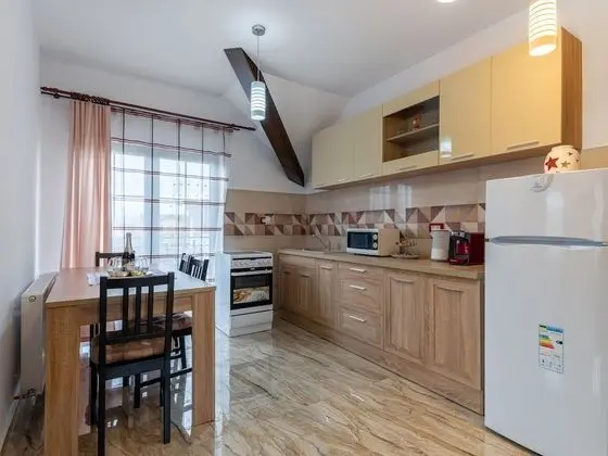 Apart Daire, 2 Yatak Odası, Sigara İçilmez, Balkon