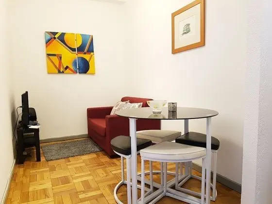Apart Daire, 2 Yatak Odası, Balkon