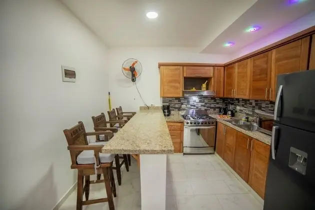 Family Tek Büyük Yataklı Oda, 2 Yatak Odası, Küçük Mutfak, Avlu Manzaralı