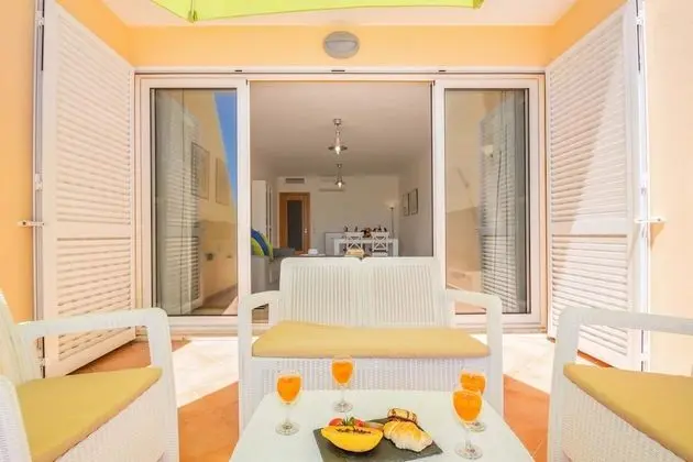 Apart Daire, 2 Yatak Odası, Havuz Kullanımı, Havuz Manzaralı