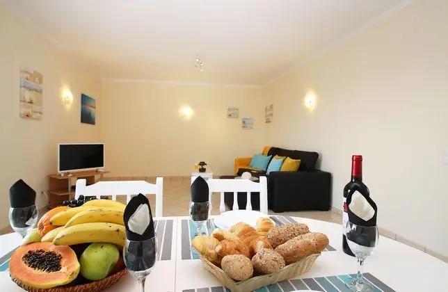 Apart Daire, 2 Yatak Odası, Havuz Kullanımı, Deniz Manzaralı