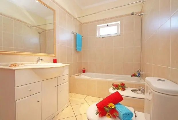 Apart Daire, 2 Yatak Odası, Havuz Kullanımı, Deniz Manzaralı