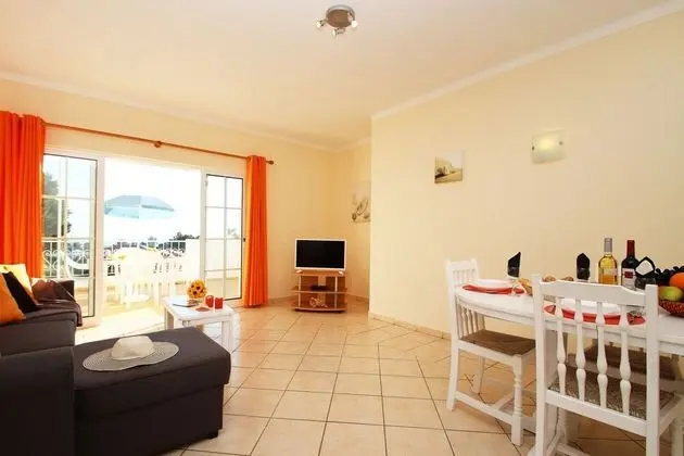 Apart Daire, 2 Yatak Odası, Havuz Kullanımı, Deniz Manzaralı