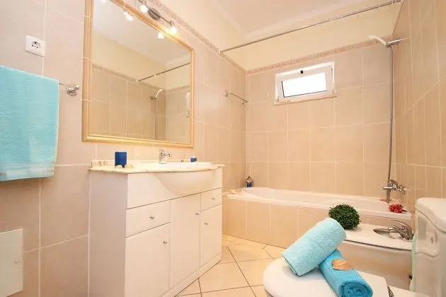 Apart Daire, 2 Yatak Odası, Havuz Kullanımı, Deniz Manzaralı