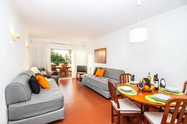 Apart Daire, 2 Yatak Odası, Havuz Kullanımı, Havuz Manzaralı