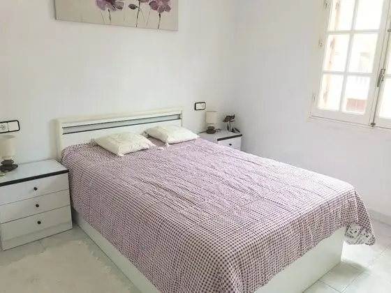 Apart Daire, 2 Yatak Odası, Teras, Avlu Manzaralı