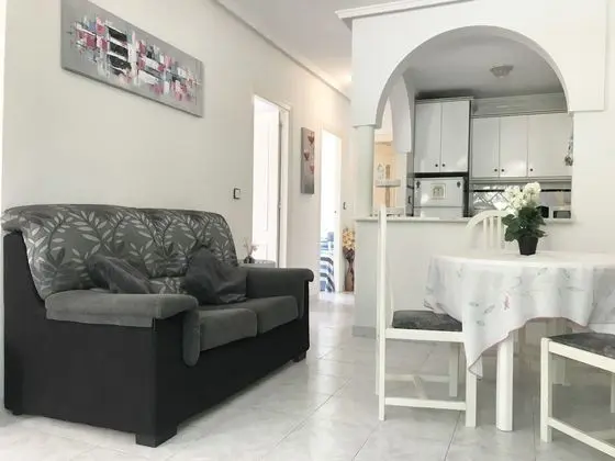 Apart Daire, 2 Yatak Odası, Teras, Avlu Manzaralı