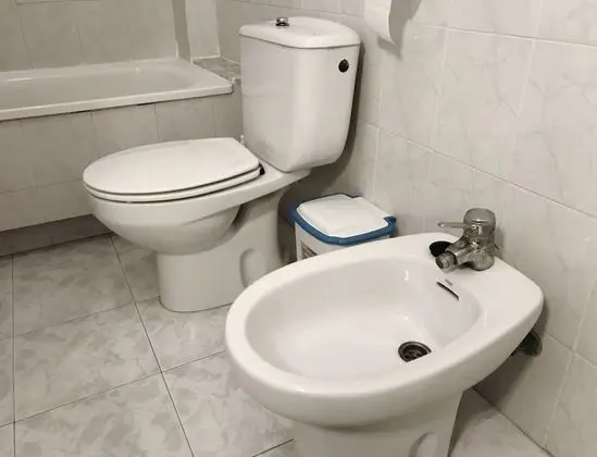 Apart Daire, 2 Yatak Odası, Teras, Avlu Manzaralı