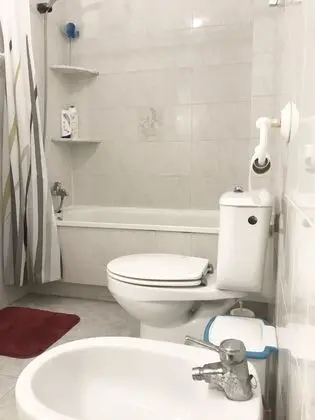 Apart Daire, 2 Yatak Odası, Teras, Avlu Manzaralı