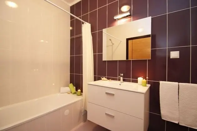 Apart Daire, 2 Yatak Odası, Havuz Kullanımı, Havuz Manzaralı