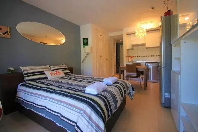 Stüdyo, Golf Manzaralı