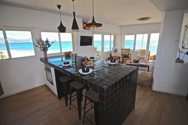 Apart Daire, 2 Yatak Odası, Teras, Denize Bakan