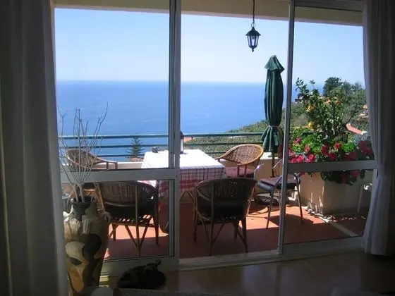 Panoramic Apart Daire, 2 Yatak Odası, Havuz Kullanımı, Deniz Manzaralı