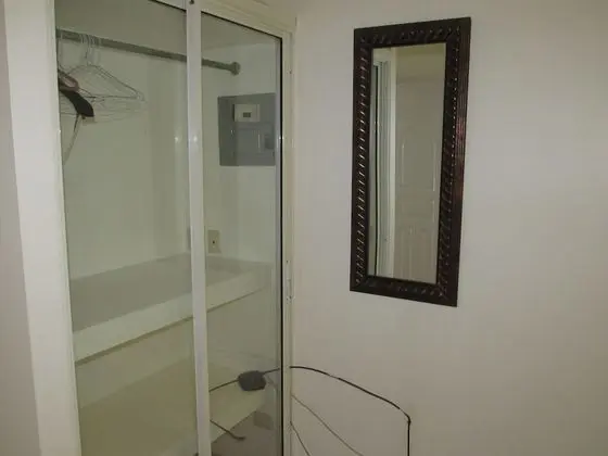 Two Bedroom Bedroom Aparment With Terrace (Downstairs)