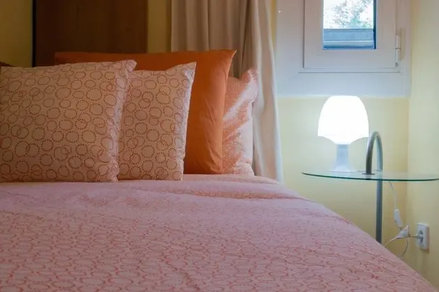 Apart Daire, 2 Yatak Odası, Balkon, Havuz Manzaralı