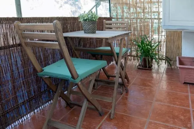 Apart Daire, 2 Yatak Odası, Balkon, Havuz Manzaralı
