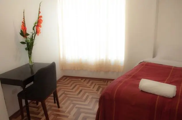 Classic Apart Daire, 3 Yatak Odası, Mutfak, Avlu