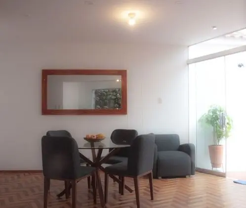Classic Apart Daire, 3 Yatak Odası, Mutfak, Avlu