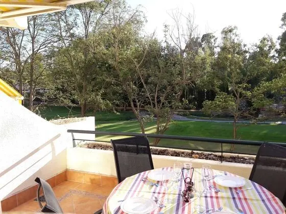 Apart Daire, 3 Yatak Odası, Teras, Golf Manzaralı