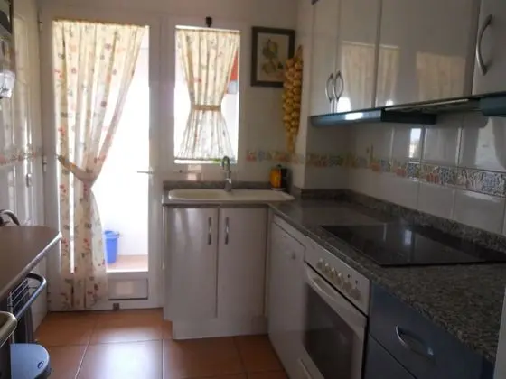 Apart Daire, 2 Yatak Odası, Havuz Manzaralı