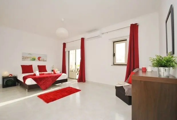 Apart Daire, 2 Yatak Odası, Havuz Kullanımı, Deniz Manzaralı