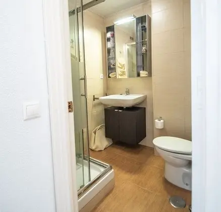 Apart Daire, 2 Yatak Odası, Sigara İçilmez