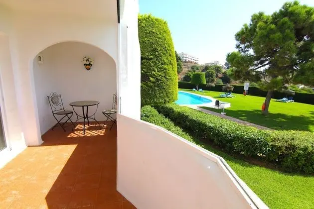 Apart Daire, 2 Yatak Odası, Teras, Bahçe Manzaralı