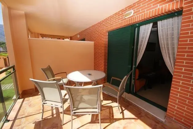 Apart Daire, 2 Yatak Odası, Havuz Manzaralı