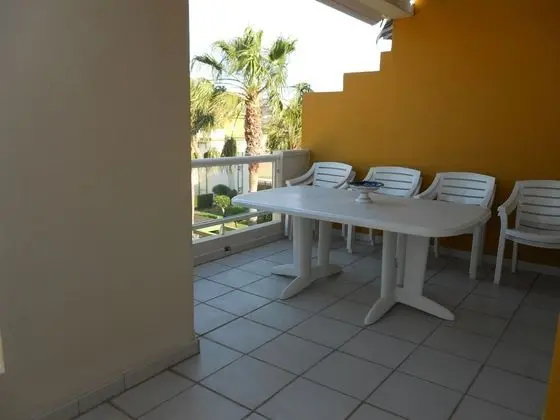 Apart Daire, 3 Yatak Odası, Havuz Manzaralı