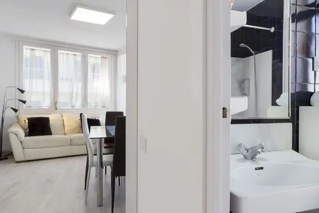 Apart Daire, 2 Yatak Odası, Balkon, Kısmi Deniz Manzaralı