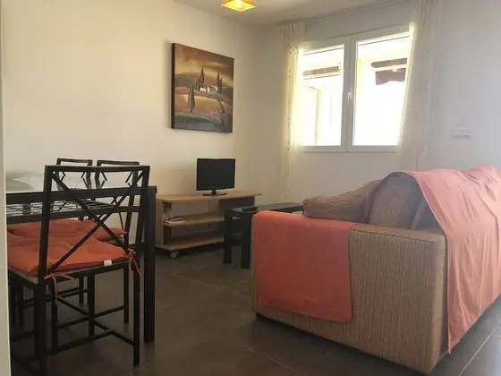 Apart Daire, 2 Yatak Odası, Havuz Manzaralı