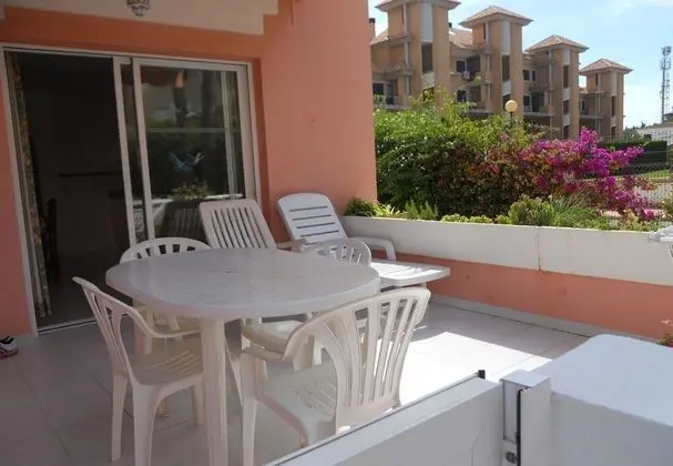 Apart Daire, 1 Yatak Odası, Havuz Manzaralı