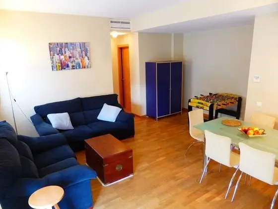 Apart Daire, 3 Yatak Odası, Teras, Havuz Manzaralı