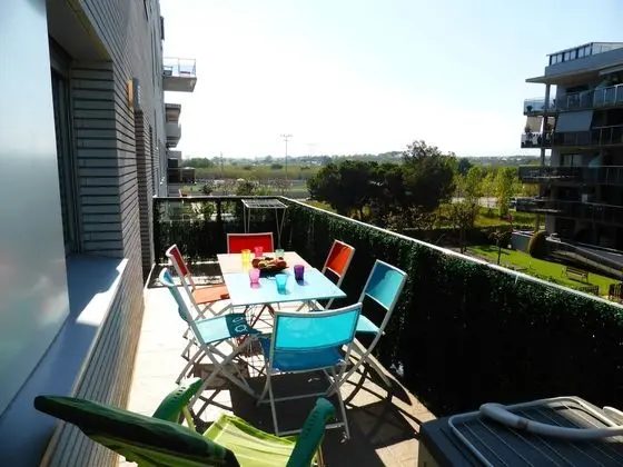 Apart Daire, 3 Yatak Odası, Teras, Havuz Manzaralı