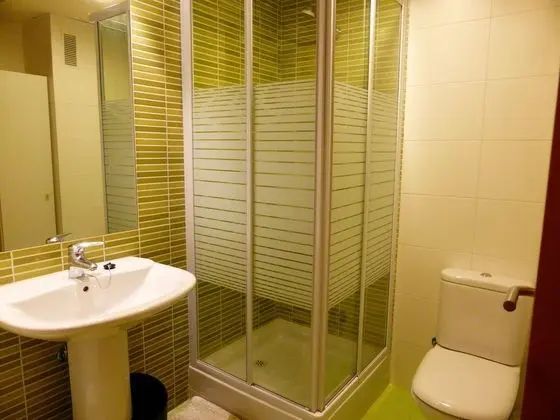 Apart Daire, 3 Yatak Odası, Teras, Havuz Manzaralı