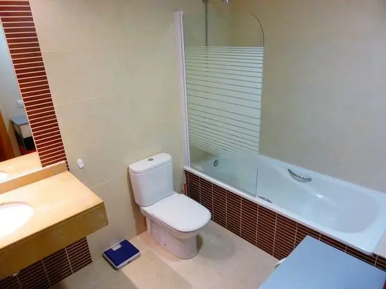 Apart Daire, 3 Yatak Odası, Teras, Havuz Manzaralı