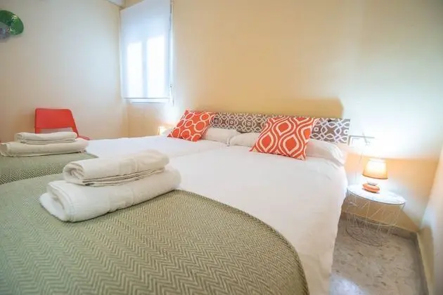 Apart Daire, 2 Yatak Odası, Denize Sıfır