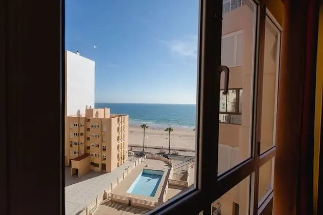 Apart Daire, 2 Yatak Odası, Denize Sıfır