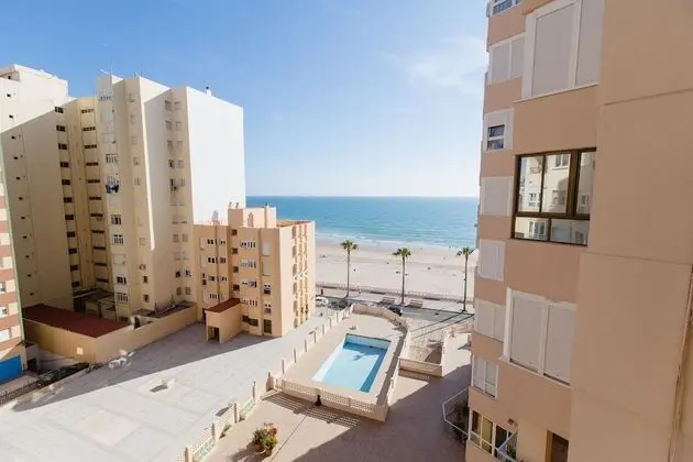 Apart Daire, 2 Yatak Odası, Denize Sıfır