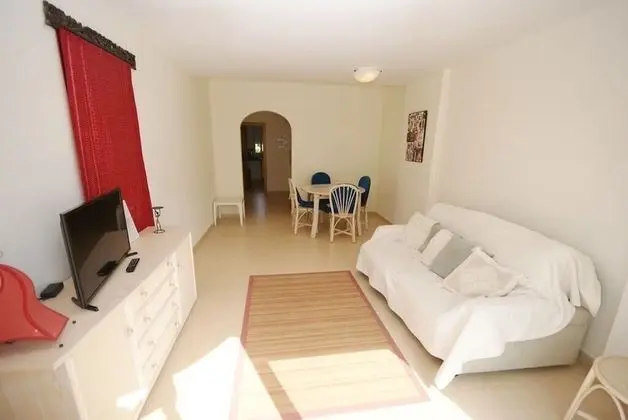 Apart Daire, 2 Yatak Odası, Havuz Manzaralı