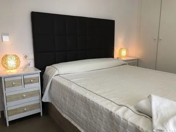Apart Daire, 2 Yatak Odası, Havuz Manzaralı