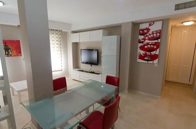 Apart Daire, 3 Yatak Odası, Havuz Manzaralı