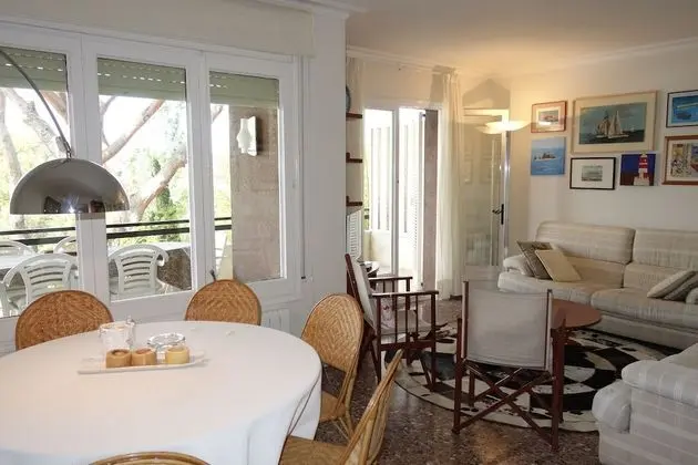 Apart Daire, 4 Yatak Odası, 2 Banyolu, Havuz Manzaralı