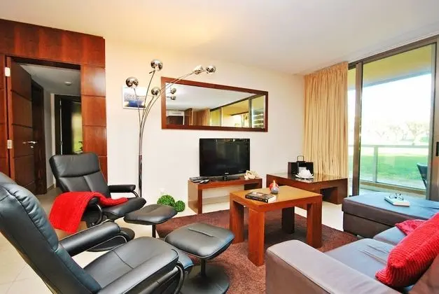 Apart Daire, 2 Yatak Odası, Havuz Kullanımı, Havuz Manzaralı