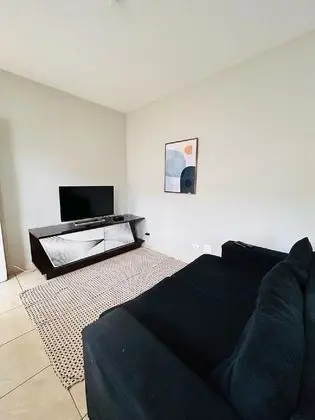 Apartment (08)